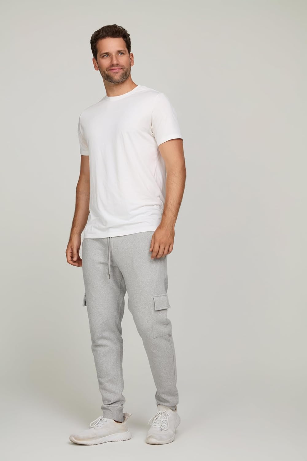 Men‘s 3 Pack Fleece Active Athletic Workout Jogger Sweatpants for Men with Zipper Pocket and Drawstring Size S-3XL